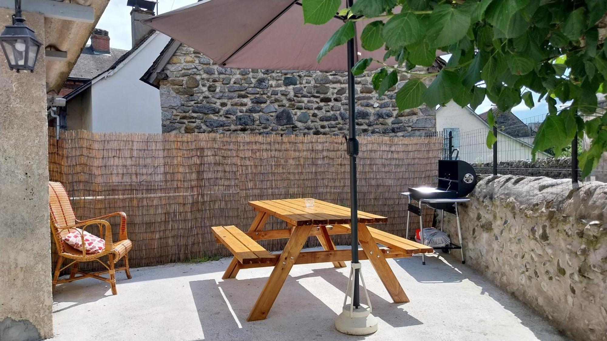 Maison De Campagne Issor Exteriér fotografie